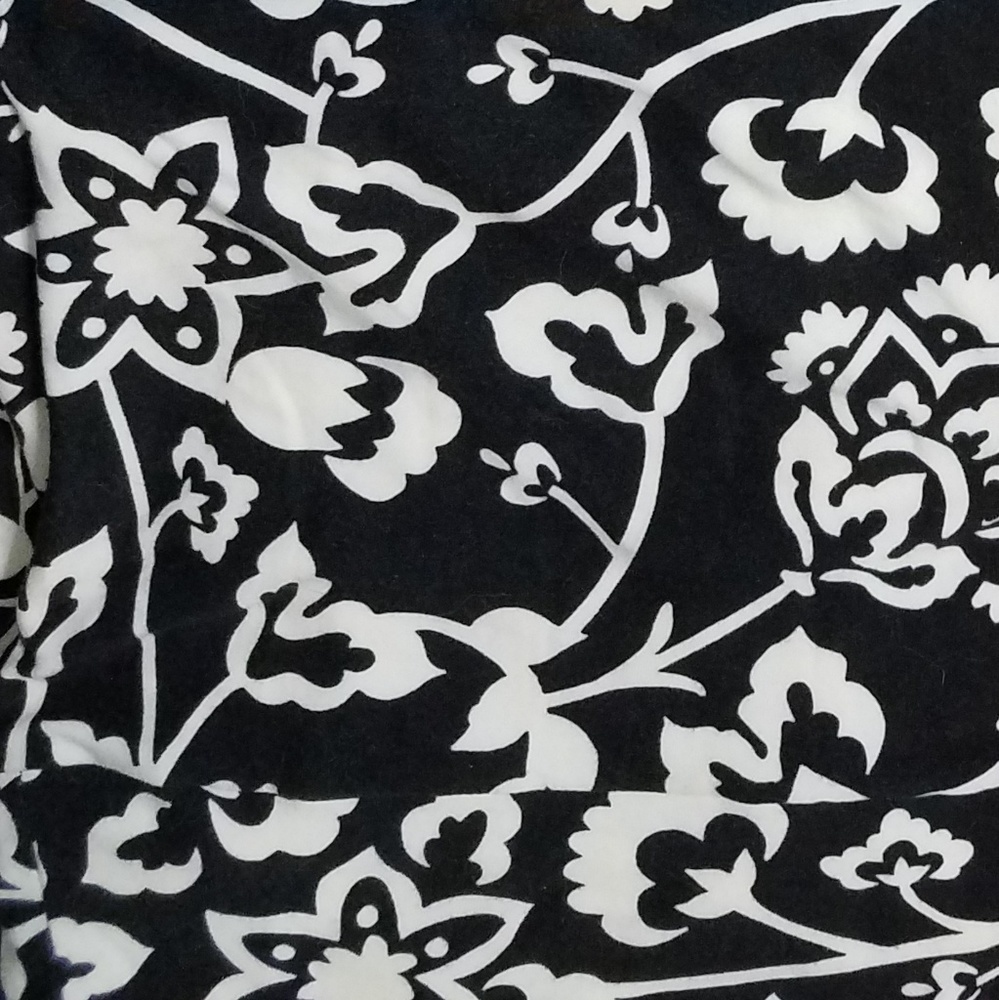 2 pairs of TC2 LuLaRoe leggings floral